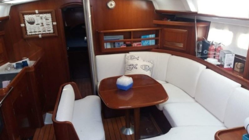 Beneteau Oceanis Clipper 423