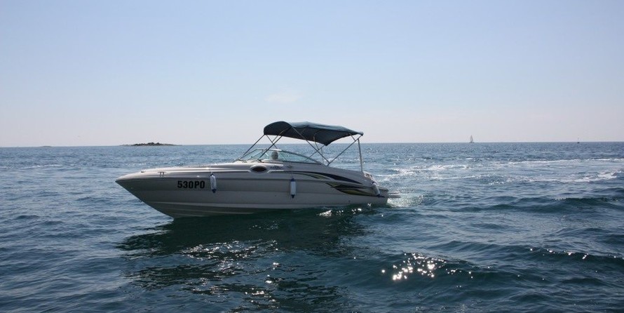 Sea Ray Sundeck 240
