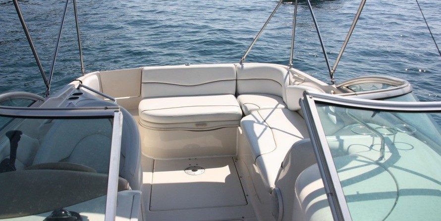 Sea Ray Sundeck 240