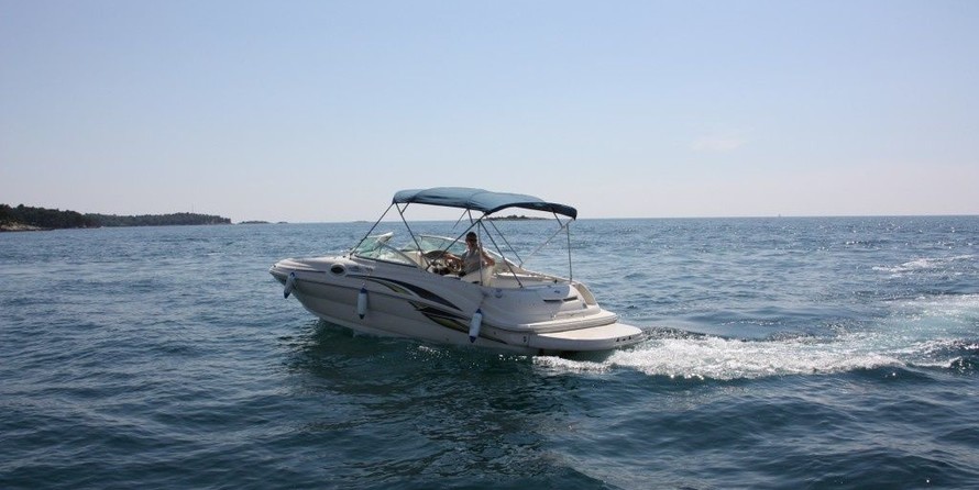 Sea Ray Sundeck 240