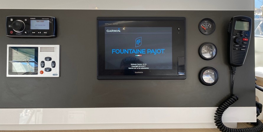 Fountaine Pajot Lucia 40