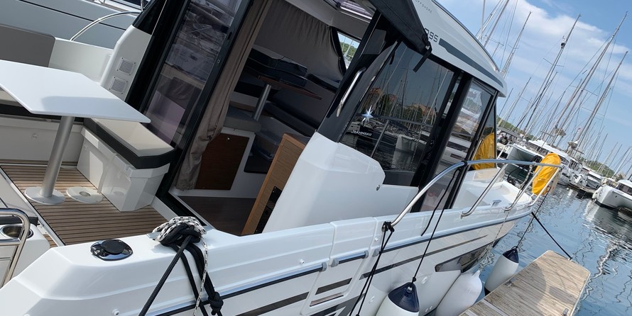 Jeanneau Merry Fisher 895
