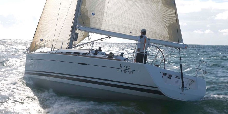 Beneteau First 40