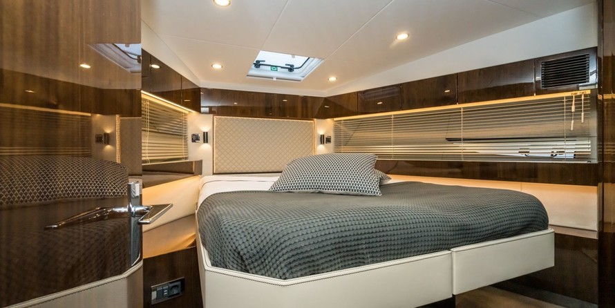 Fairline 50 Squadron