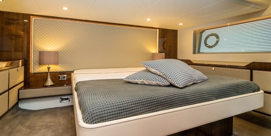 Fairline 50 Squadron