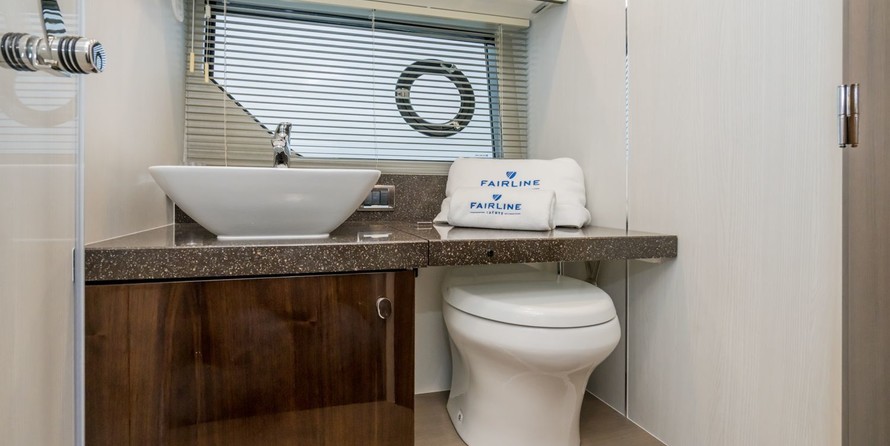 Fairline 50 Squadron