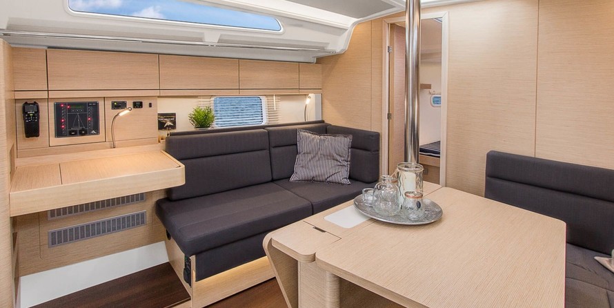 Hanse 388