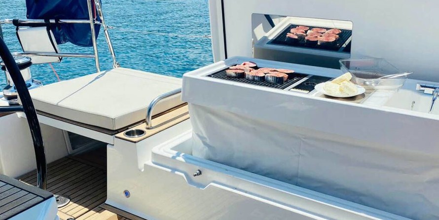 Beneteau Oceanis Yacht 62