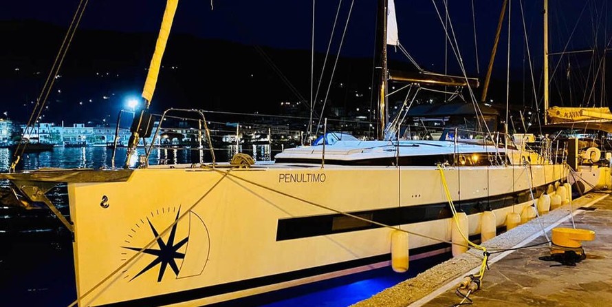 Beneteau Oceanis Yacht 62