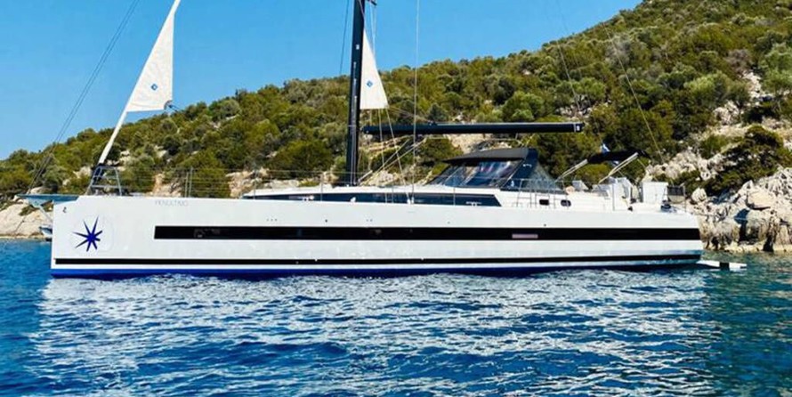 Beneteau Oceanis Yacht 62