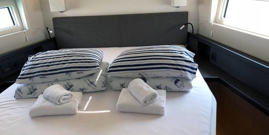 Beneteau Oceanis Yacht 62