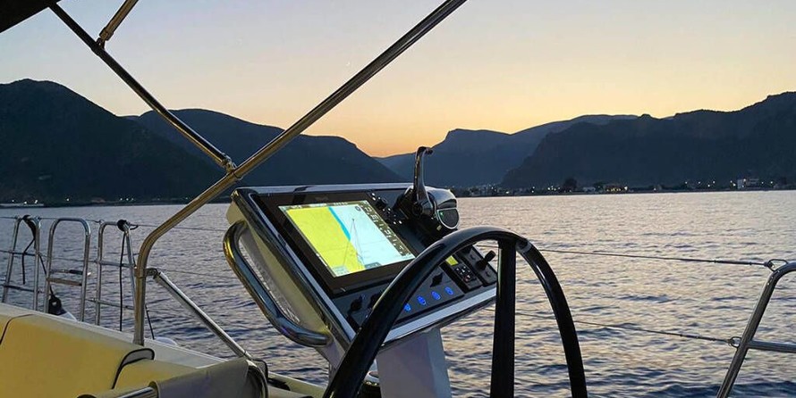 Beneteau Oceanis Yacht 62