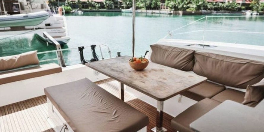 Fountaine Pajot Helia 44