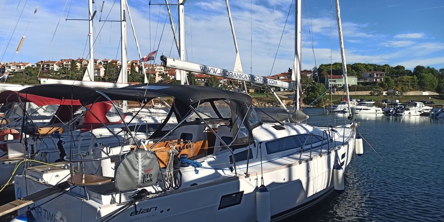 Elan 45