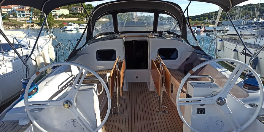 Elan 45