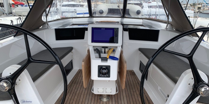 Hanse 418