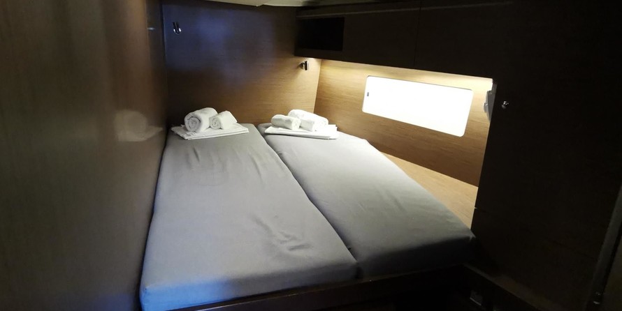 Beneteau Oceanis 51.1