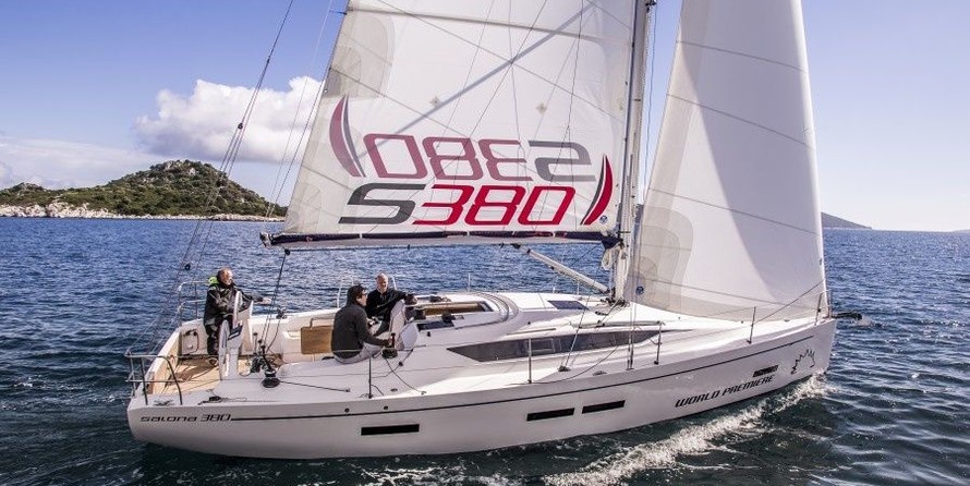 Salona 380