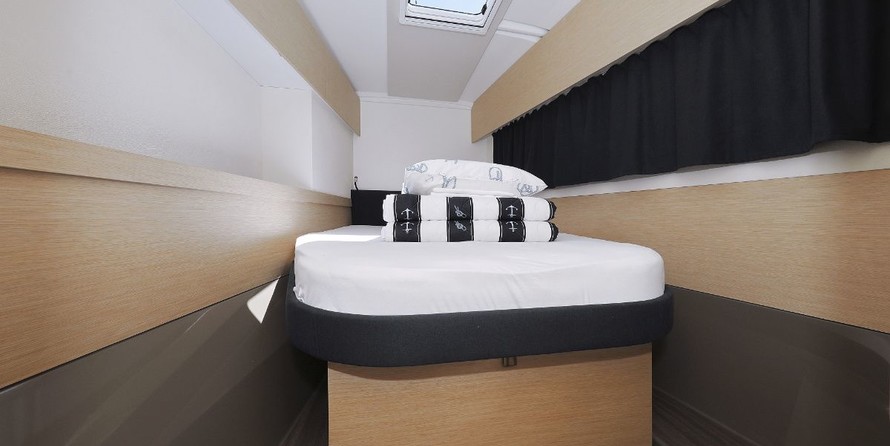 Fountaine Pajot Astréa 42