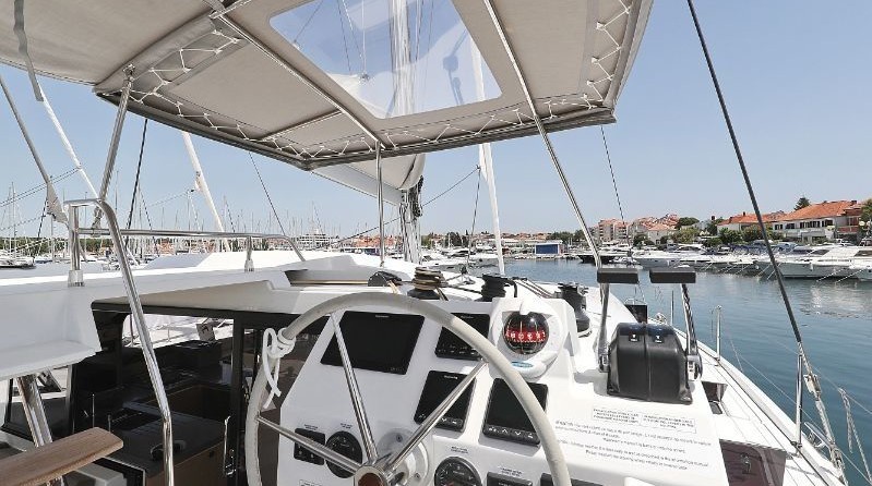 Fountaine Pajot Astréa 42
