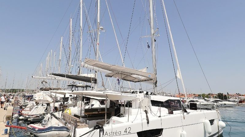 Fountaine Pajot Astréa 42