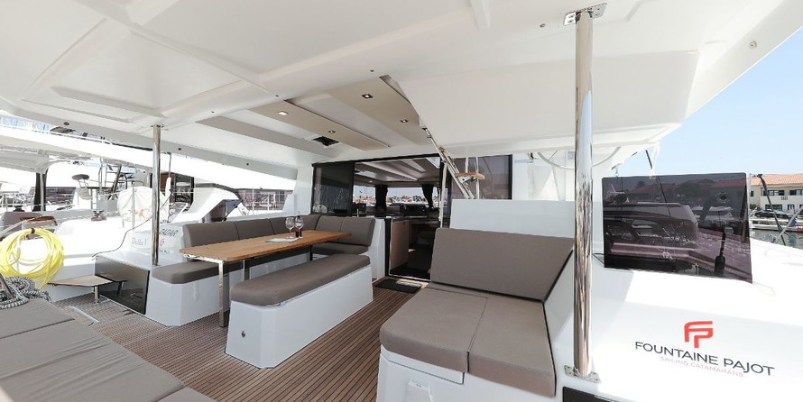Fountaine Pajot Astréa 42