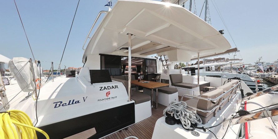 Fountaine Pajot Astréa 42