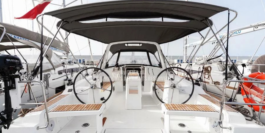 Beneteau Oceanis 38.1