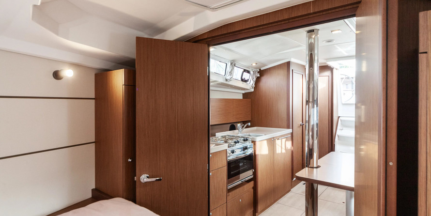 Beneteau Oceanis 38.1