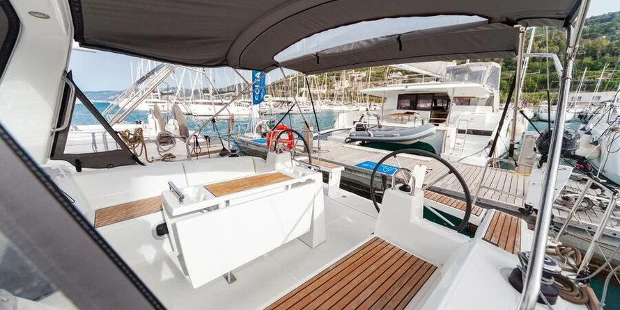 Beneteau Oceanis 38.1