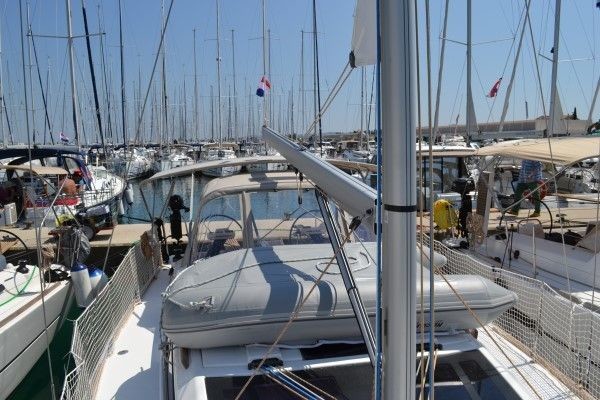 Dufour 360
