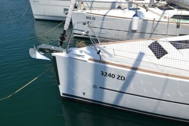 Dufour 360