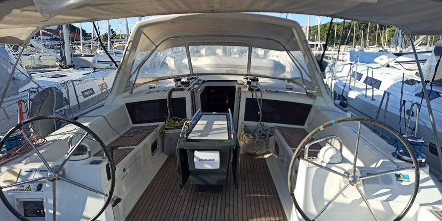 Beneteau Oceanis 48