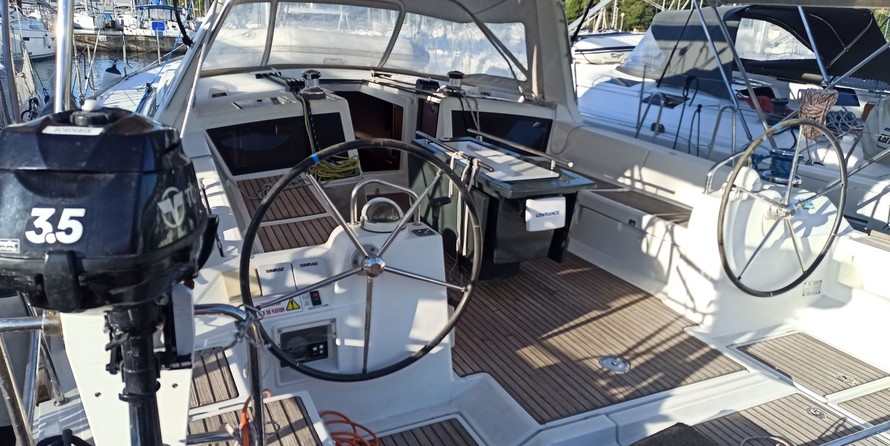 Beneteau Oceanis 48