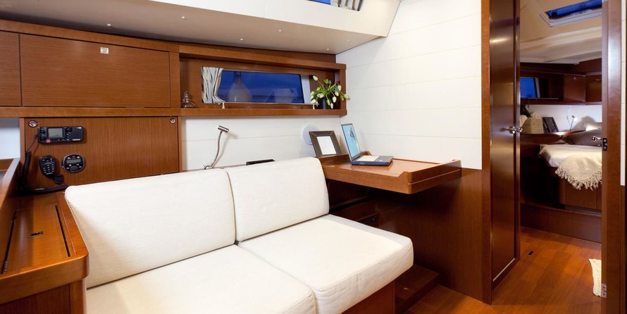 Beneteau Oceanis 48