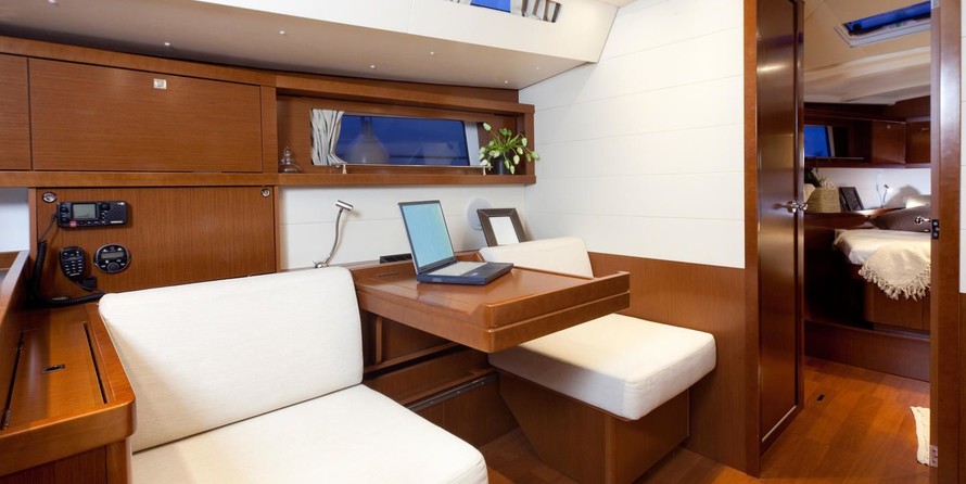 Beneteau Oceanis 48