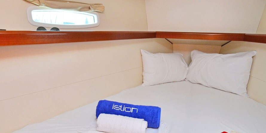 Beneteau Oceanis 43