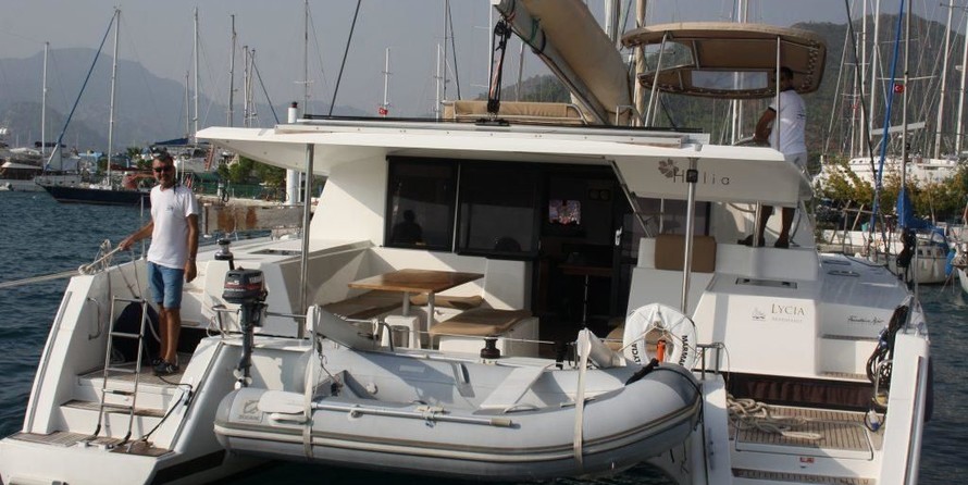 Fountaine Pajot Helia 44