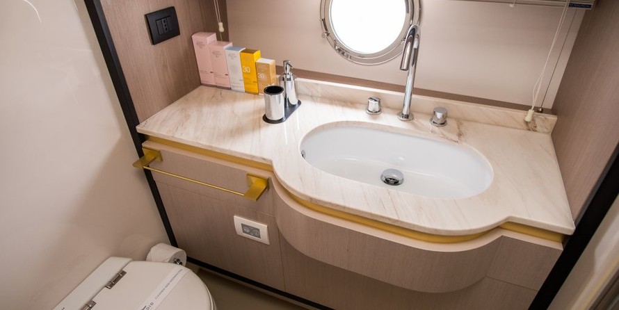 Azimut 55