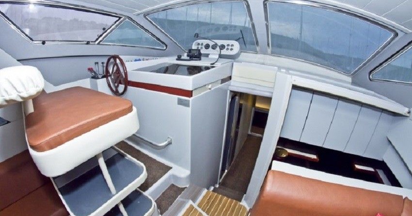 Ferretti 52