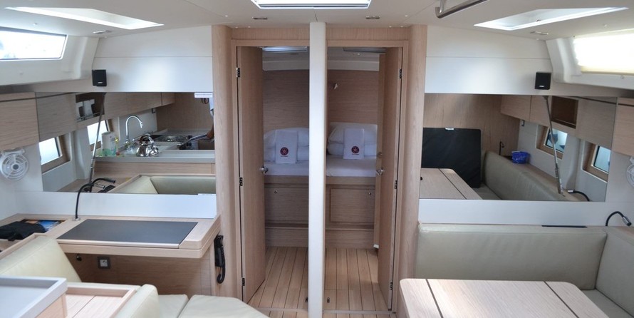 Beneteau Oceanis 51.1