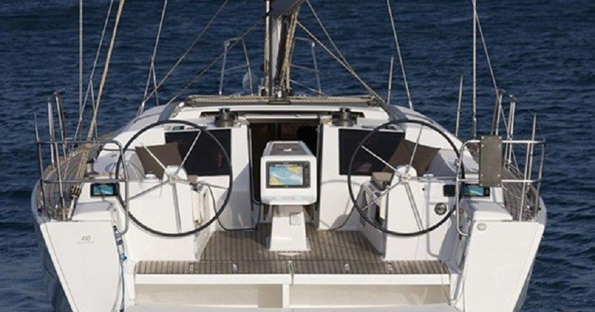 Dufour 412