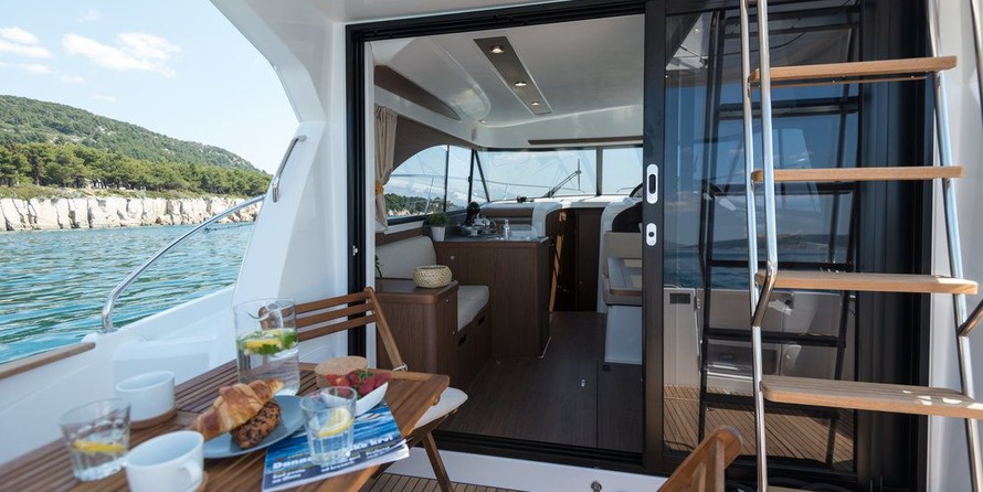 Beneteau Antares 36