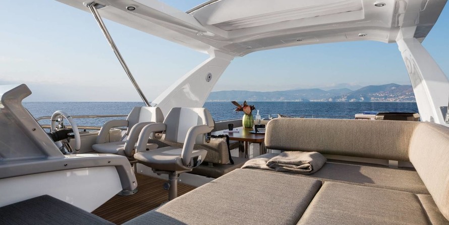 Azimut 66