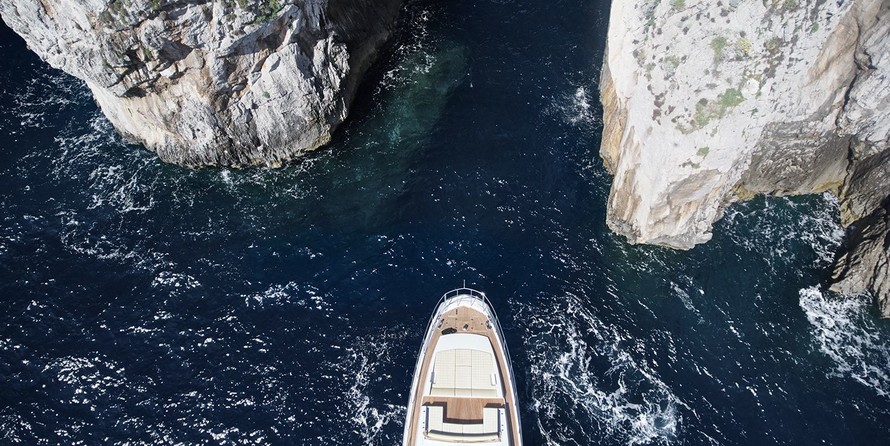 Azimut 66
