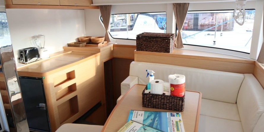 Lagoon 42