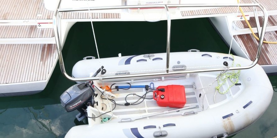 Lagoon 42