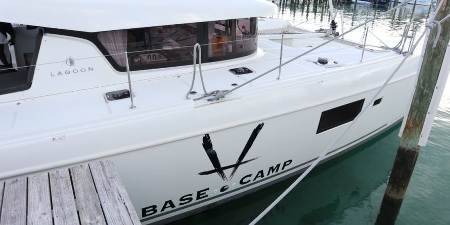 Lagoon 42
