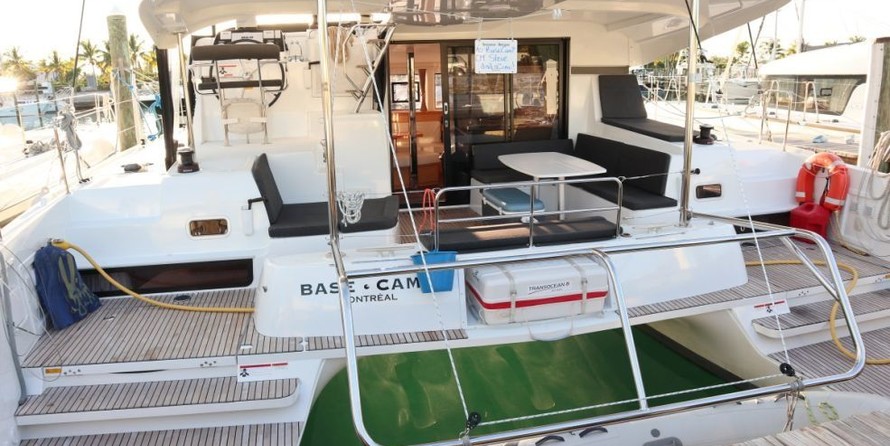 Lagoon 42