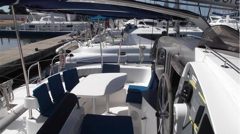 Fountaine Pajot Lavezzi 40